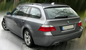 BMW 5er Touring E61: Reparatur Kabelbruch Heckklappe