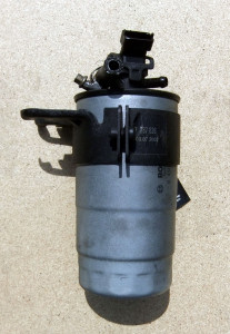 BMW 525d 530d E39 Kraftstofffilter 7787826