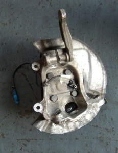 BMW 5er E60 E61 Radnabe Radträger vorne links