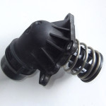 BMW Thermostat 7805192 mit Gehäuse