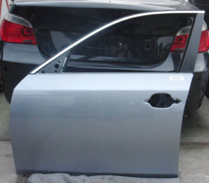 BMW 5er E60 E61 Tür vorne links silbergrau metallic